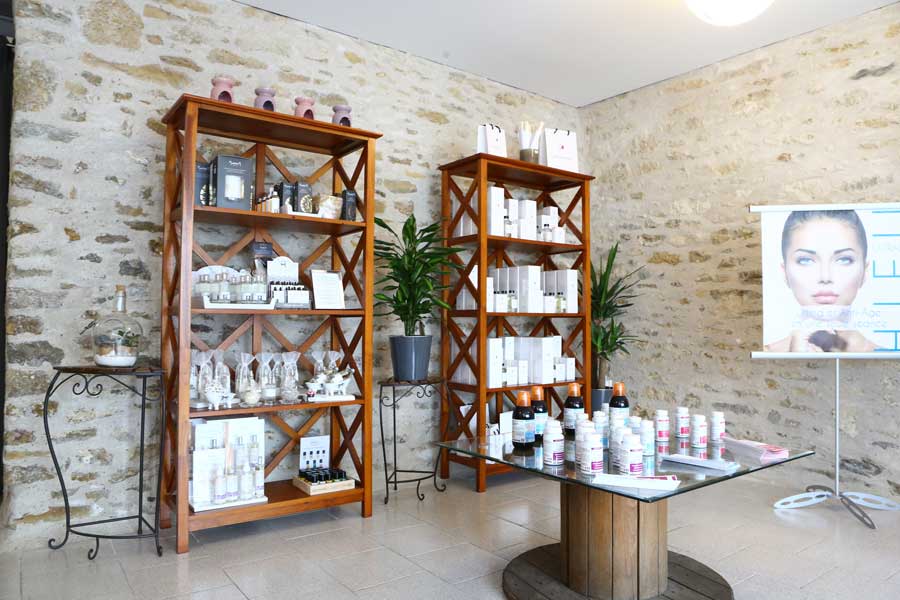 Epilation et salon de beauté à Talmont Saint Hilaire en Vendée Carole Institut proche des Sables d'Olonne